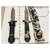 KNIFE WITH SHEATH CAMO DECORATION COMPASS ON END