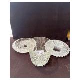 CRYSTAL ICE BUCKET AND 2 8" DIAMETER ASHTRAYS