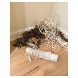 EXTENSION CORDS, 2 ELECTRIC LIGHTS