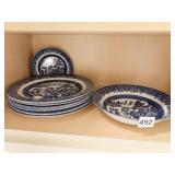 CHURCHILL ENGLAND 6 DINNER PLATES ONE BREAD AND