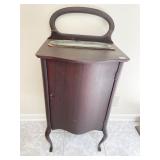 SHEET MUSIC STAND W/ OVAL MIRRORED TOP