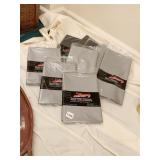 ROUND PLASTIC TABLECLOTHS NEW