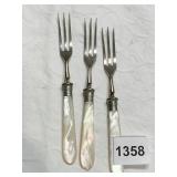 MOTHER OF PEAR HANDLE VINTAGE HORSD