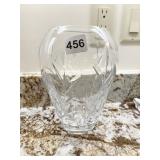 CRYSTAL GLASS VASE 9 INCH HIGH VERY GOOD
