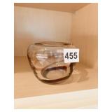 ART GLASS VASE 3.5 INCHES H-4 .5 INCHES W CLEAR