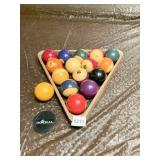 BRUNSWICK CORP POOL BALL SET W/RACK AND MARKER