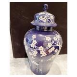 GINGER JAR BLUE AND WHITE 15 INCH HIGH DOES HAVE