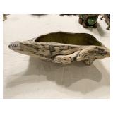 DAVCEE- CERAMIC USA 16" L X 8" W X 4" H