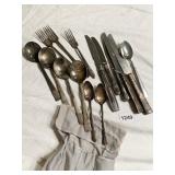 SILVER PLATED SILVERWARE LOT