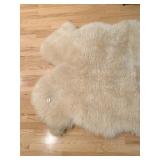 LAMBSKIN AREA RUG VERY GOOD CONDITION
