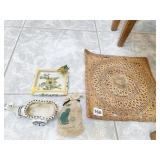 GLAZED DONKEY CART DELFT HOLAND, BUTTERFLY ON