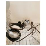 DESK LIGHT AND 2 SPOTLIGHTS