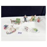 CHRISTMAS DISPLAY PEOPLE