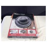 SHARK ION ROBOT W/ BOX COMPLETE HAS HAD LIGHT USE