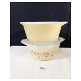 2 PYREX - 2.5 QT. BANKING DISHES GOOD CONDITION