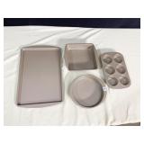 ONEIDA NO STICK BAKING PANS LOOK UNUSED