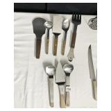 WOOD HANDLE KITCHEN UTENSILS