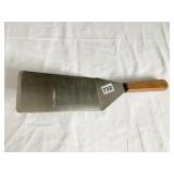 SPATULA WITH WOOD HANDLE