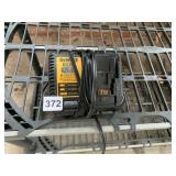 DEWALT DCB 1112 VOLT CHARGER