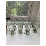 8 GREEN STEM BASE GLASSES