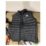 MARMOT QUILTED VEST SIZE MEDIUM