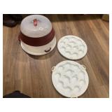 CUPCAKE TRANSPORT TRAY AND LOCKING COVER