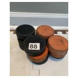 12 RUBBER HOCKEY PUCKS INCL. REBUNA PUCKS