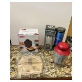 DASH MINI WAFFLE MAKER, COLLAPSIBLE STRAINER,
