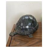 STAINED GLASS TURTLE ACCENT LAMP
