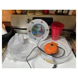 PICNIC TABLE UMBRELLA SURROUND DISH, MINI PUMPKIN
