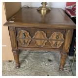 BROYHILL SIDE TABLE W/ 2 DRAWERS HAS MARK ON EDGE