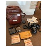 MINOLTA 3000I CAMERA W/ LENS, CASE