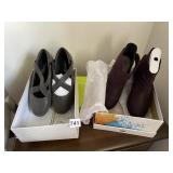 SZ 7.5, NIB CLARKS PLUM SHORT BOOTS, EASY SPIRIT
