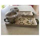 TEMPTATIONS 2 TRAYS AND 2 CUPS NEW