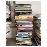 STACK OF READERS DIGEST, PREVENTION MAGAZINES AND