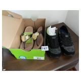 SZ 7, NIB CROCS FANCY FLIP FLOPS, SKETCHERS