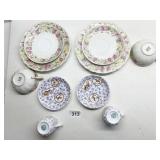 TWO MATCHING TEACUPS & SAUCERS AND TWO MATCHING