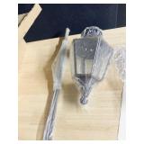 OUTDOOR YARD LIGHT