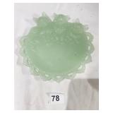 WESTMORELAND JADEITE GREEN CAT TRIO 8 INCH PLATE