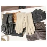 LADIES LEATHER DRIVING GLOVES