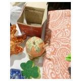 TABLECLOTH PUMPKIN CONDIMENT DISH BUTTERFLY