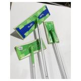 3 SWIFFER DUSTERS 1 IS XL
