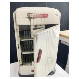 CHILDS COLD SPOT JR METAL REFRIGERATOR WITH LOWER