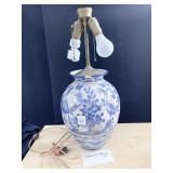 ANTIQUE DUAL BULB LAMP W/ PORCELAIN W CHIP ON