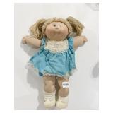 CABBAGE PATCH KID BRUNETTE GIRL WITH LOOP HAIR