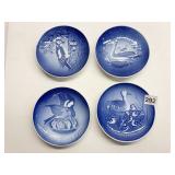 FOUR SMALL B & G PORCELAIN BLUE & WHITE PLATES