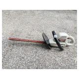 ELECTRIC HEDGE TRIMMER