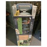 E .4 PLAYER CROQUET SET WHEELED STORAGE SYSTEM