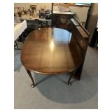 CHERRY DINING ROOM TABLE WITH QUEEN ANNE LEGS,