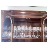 SET OF GOLD RIM GLASSES INCLUDING 25 STEM GOLD